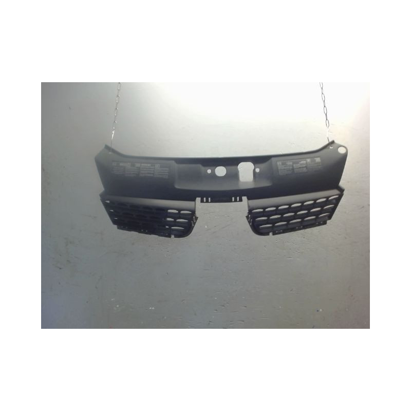 GRILLE CALANDRE RENAULT CLIO II