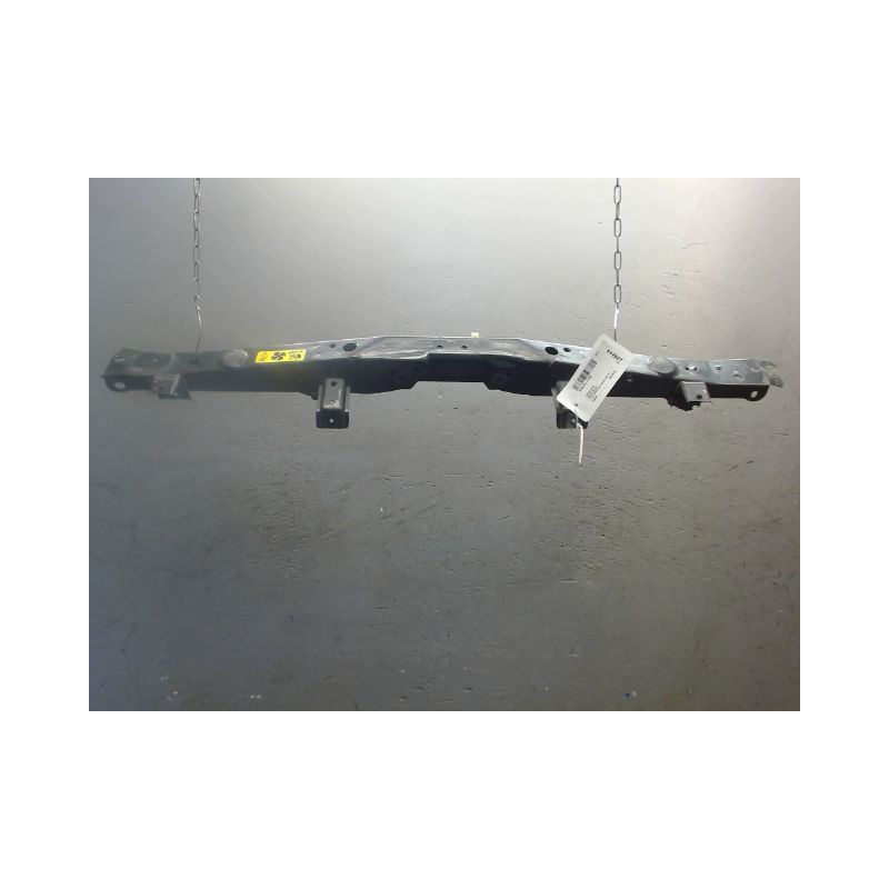 TRAVERSE SUPERIEURE ARMATURE AVANT NISSAN JUKE