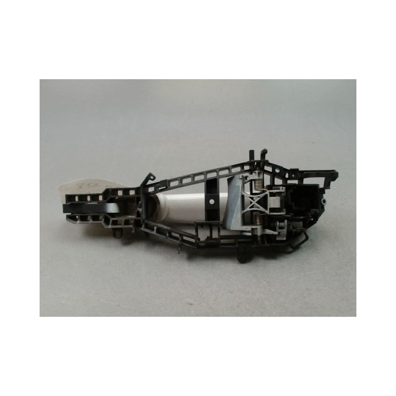 POIGNEE EXTERIEURE PORTE AVANT DROIT BMW SERIE 1