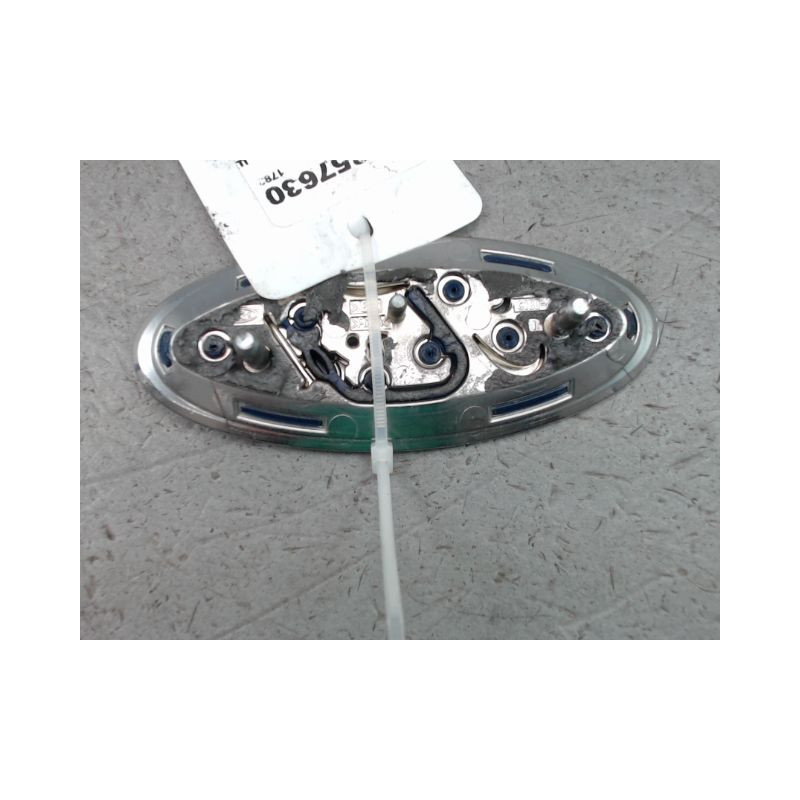 SIGLE CALANDRE FORD FIESTA 2010-