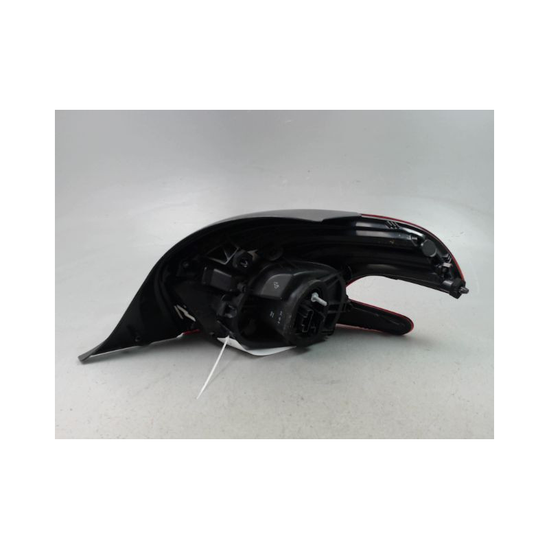 FEU ARRIERE GAUCHE  PEUGEOT 208 Phase 1 2012-...