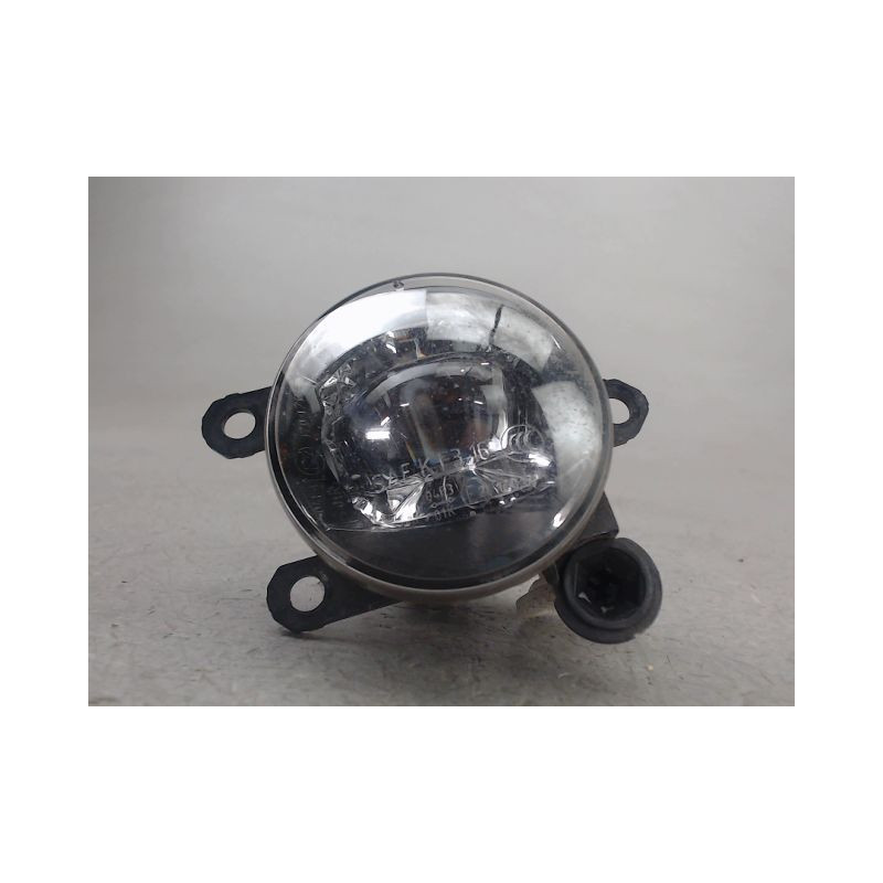 PHARE ANTIBROUILLARD AVANT DROIT FORD FOCUS