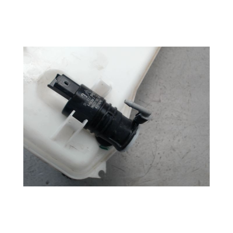 RESERVOIR LAVE-GLACE AVANT CITROEN JUMPY