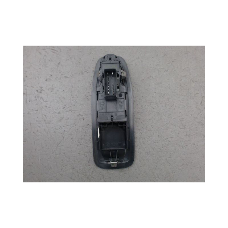 COMMANDE LEVE-GLACE PORTE AVG PEUGEOT 208