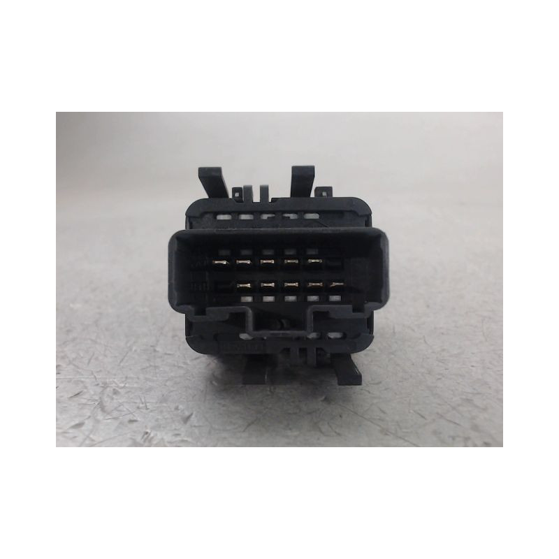 COMMANDE LEVE-GLACE PORTE AVG RENAULT CLIO