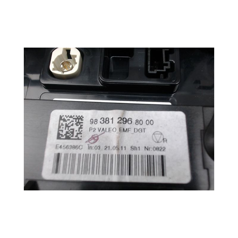 ECRAN GPS PEUGEOT 2008