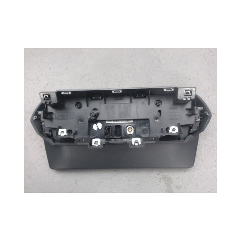 ECRAN GPS PEUGEOT 208
