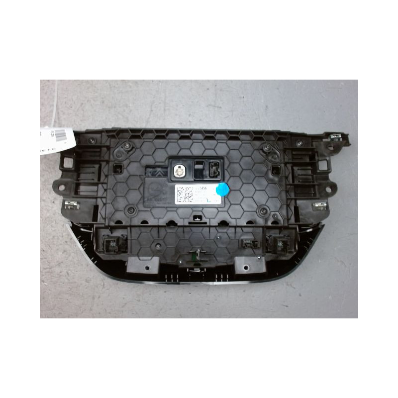 ECRAN GPS OPEL CORSA