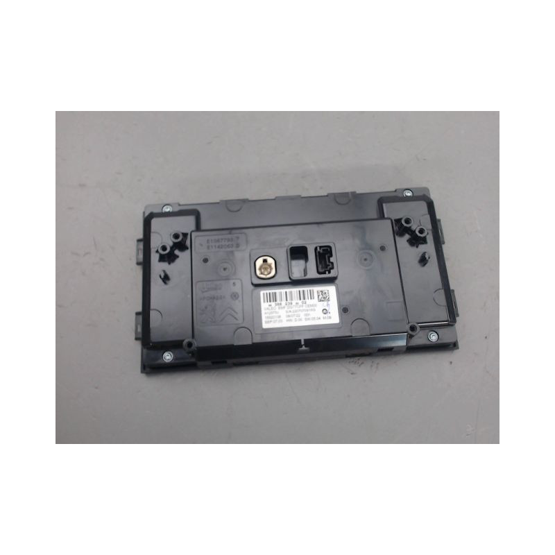 ECRAN GPS PEUGEOT 208