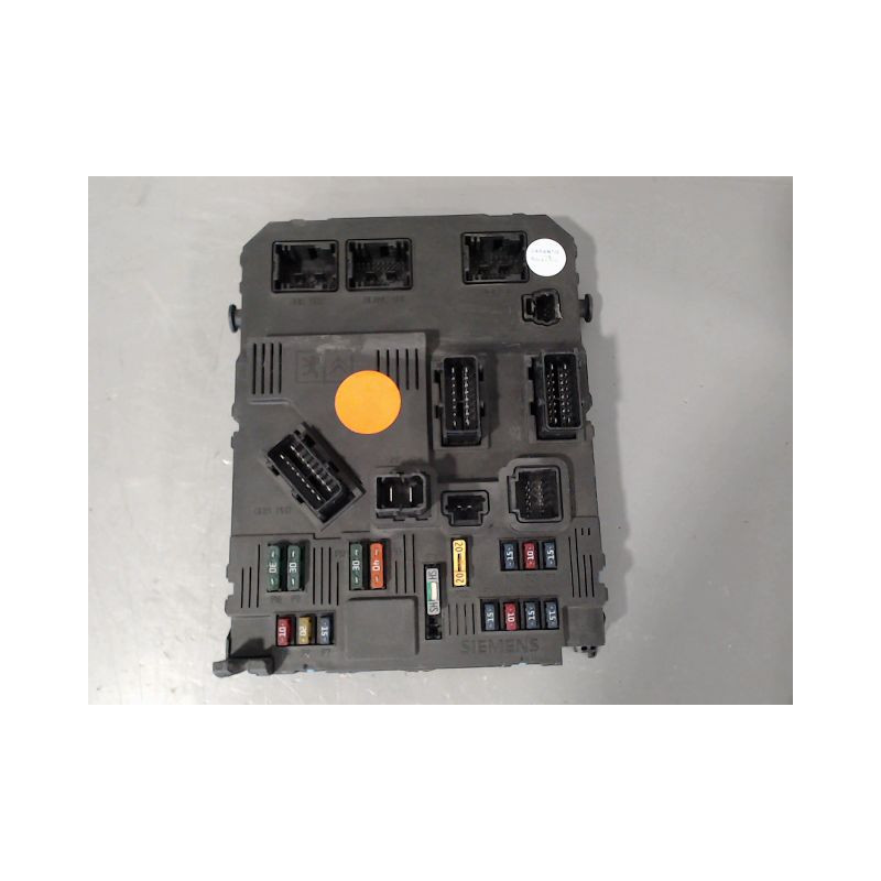 BOITIER GESTION HABITACLE PEUGEOT 206