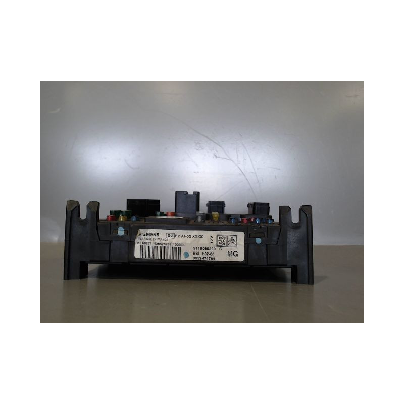 BOITIER GESTION HABITACLE PEUGEOT 206