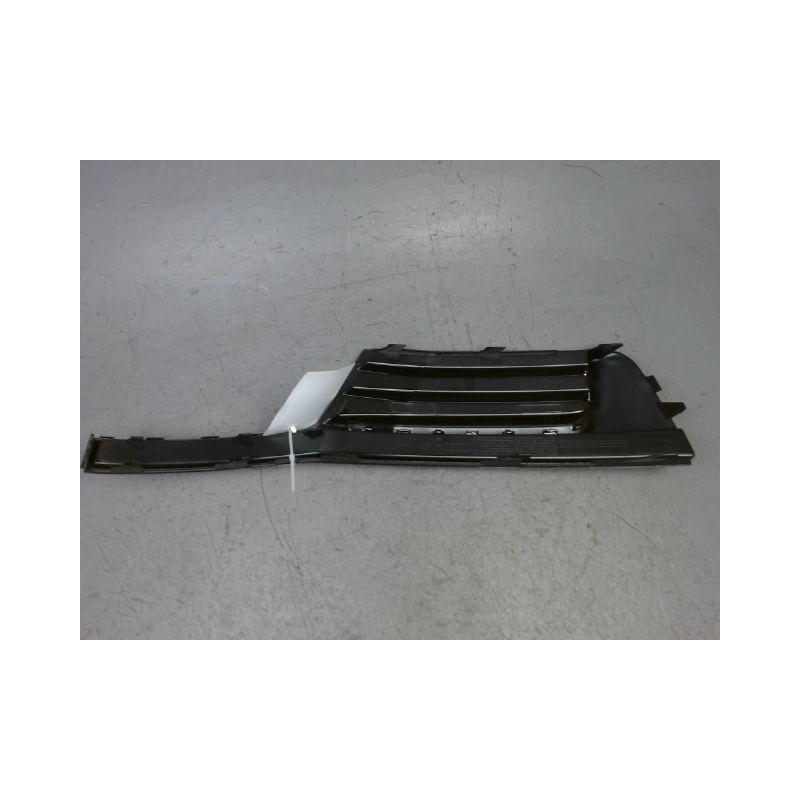 GRILLE VENTILATION PARE-CHOC AVD AUDI A3