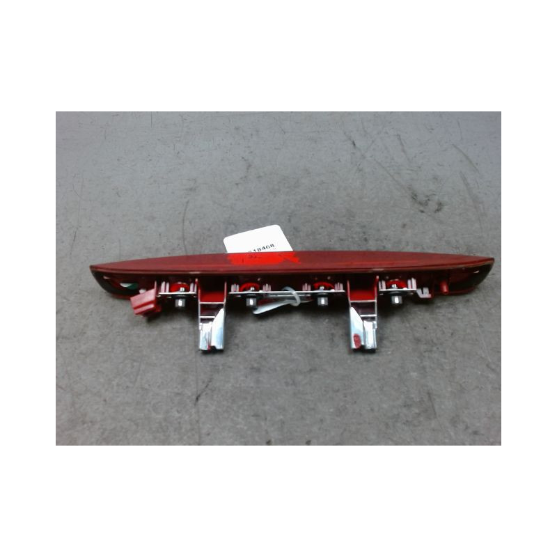 FEUX STOP SUPPLEMENTAIRE PEUGEOT 208