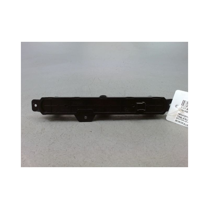 BOUTON DE WARNING FIAT 500 II Phase 1 2007-...