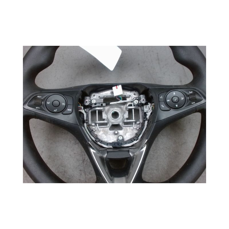 VOLANT DE DIRECTION OPEL CORSA