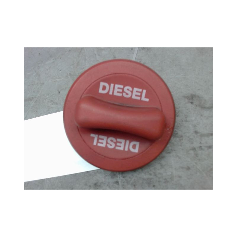 BOUCHON RESERVOIR A CARBURANT MERCEDES CLA