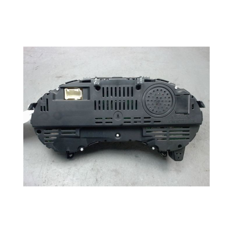 BLOC COMPTEURS MERCEDES CLA