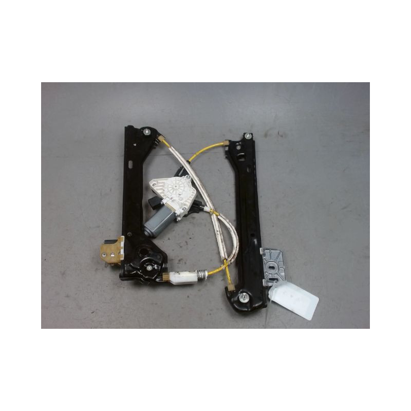 MECANISME+MOTEUR LEVE-GLACE ARRIERE GAUCHE MERCEDES CLA