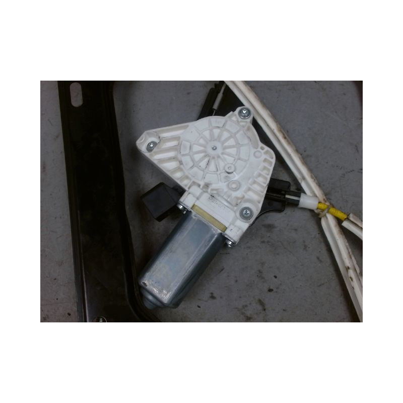MECANISME+MOTEUR LEVE-GLACE ARRIERE GAUCHE MERCEDES CLA
