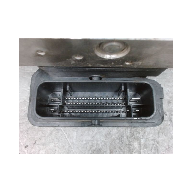 UNITE HYDRAULIQUE ABS MERCEDES CLA