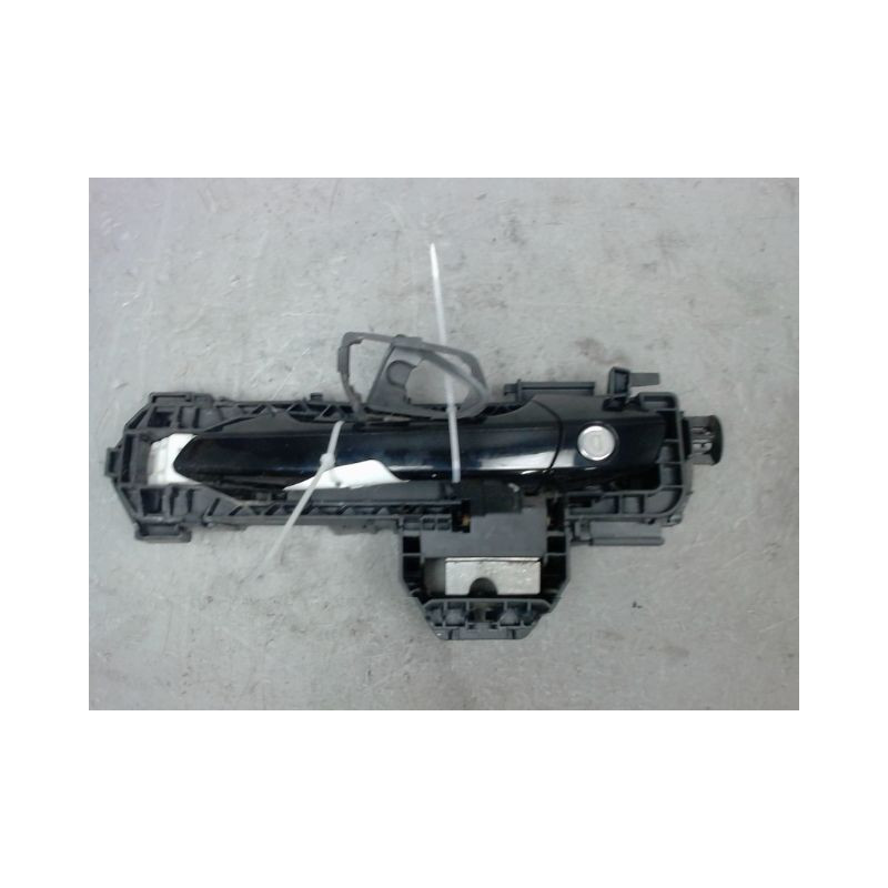 POIGNEE EXTERIEURE PORTE AVANT GAUCHE MERCEDES CLA