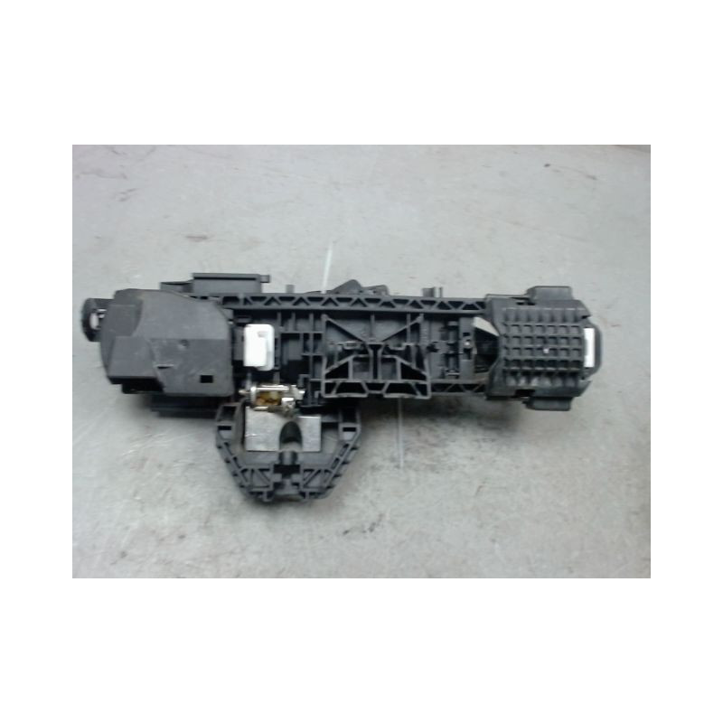 POIGNEE EXTERIEURE PORTE AVANT GAUCHE MERCEDES CLA