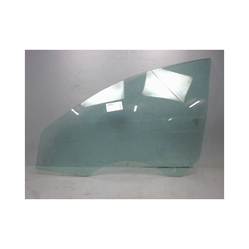 GLACE PORTE AVG MERCEDES CLA
