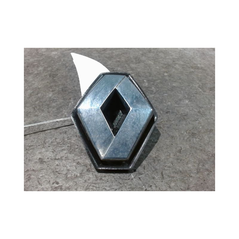 SIGLE CALANDRE RENAULT MODUS 2004-2007