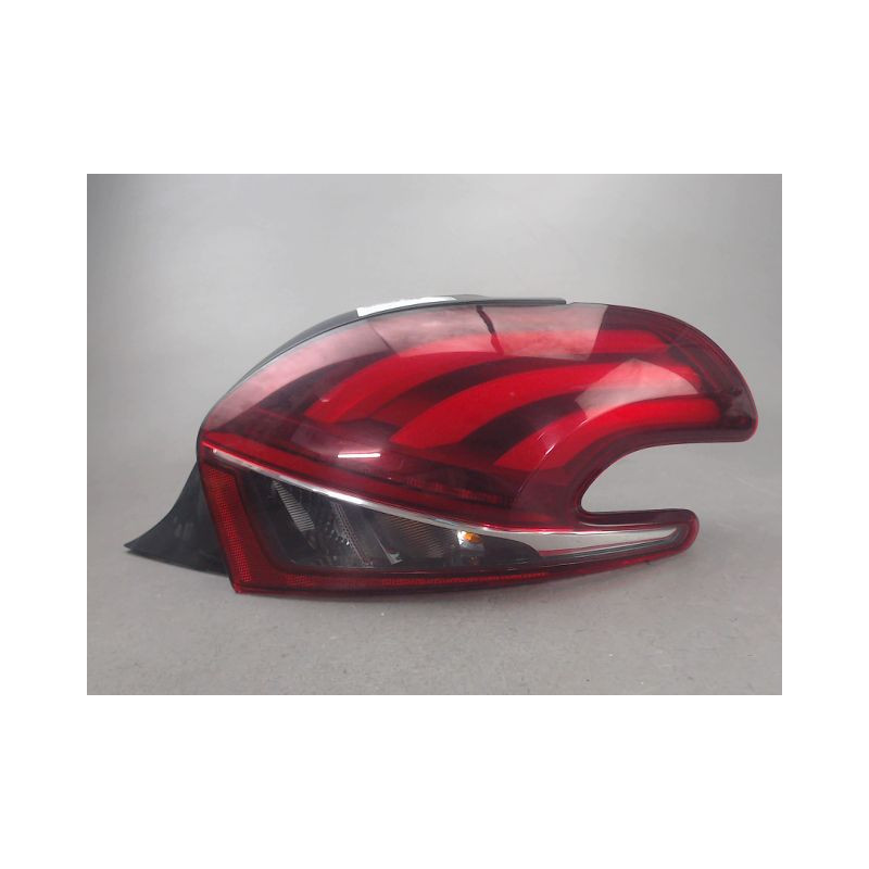 FEU ARRIERE DROIT PEUGEOT 208