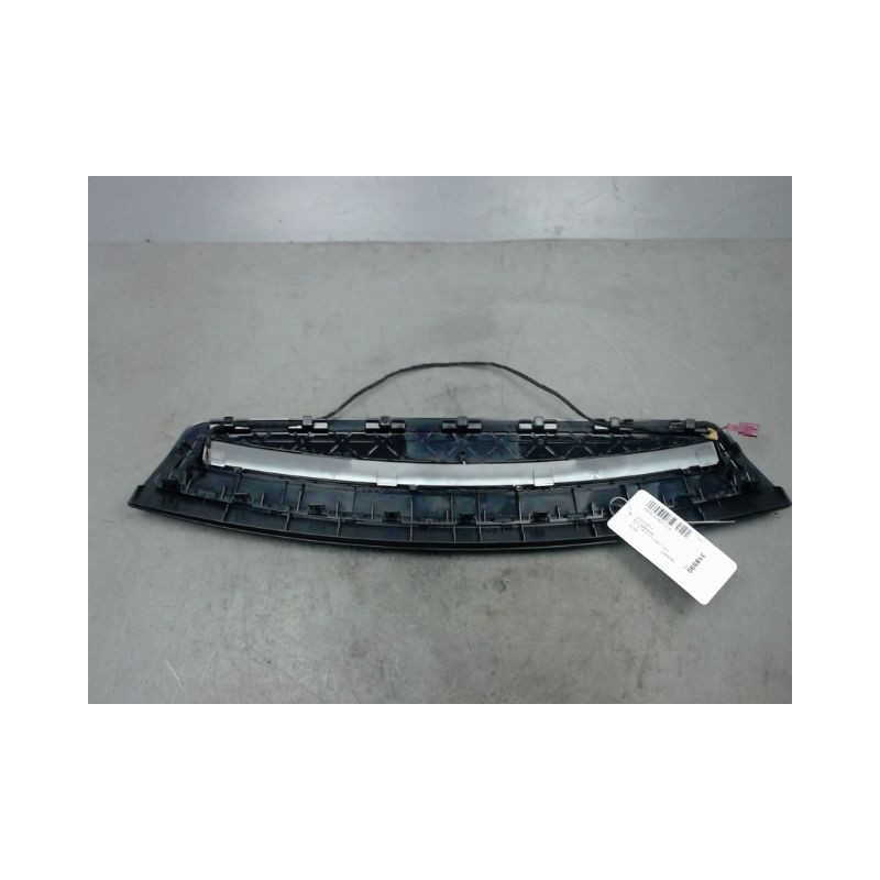 FEUX STOP SUPPLEMENTAIRE MERCEDES CLA