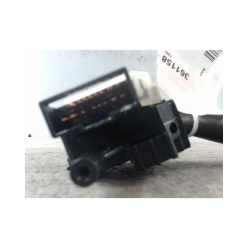 COMMANDE CLIGNOTANT KIA CARNIVAL