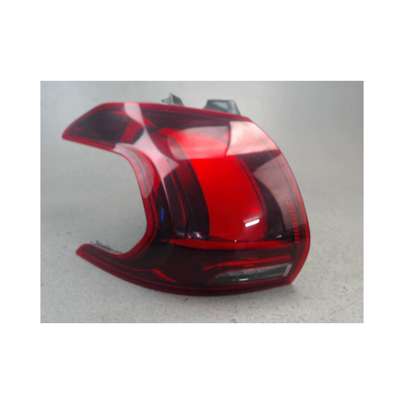 FEU ARRIERE GAUCHE  PEUGEOT 2008