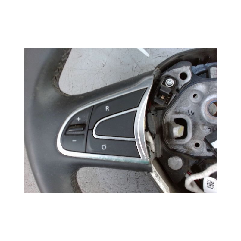 VOLANT DE DIRECTION RENAULT MEGANE