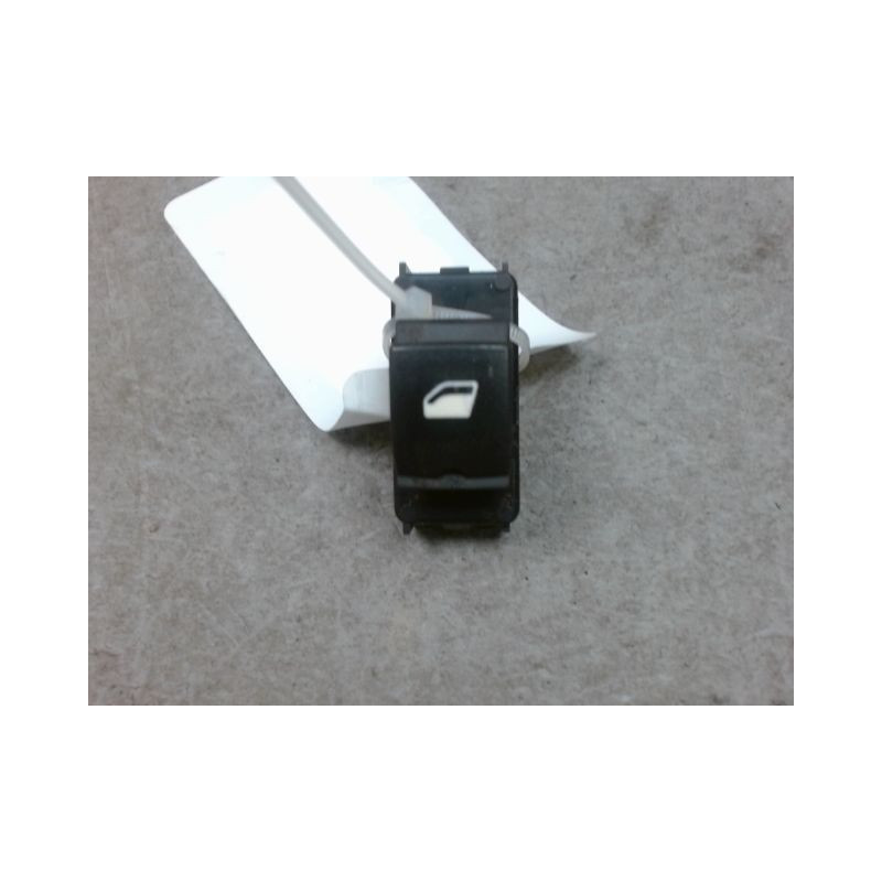 COMMANDE LEVE-GLACE PORTE AVG PEUGEOT PARTNER