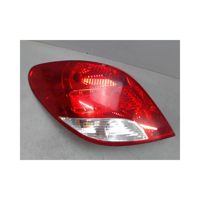 FEU ARRIERE GAUCHE  PEUGEOT 207