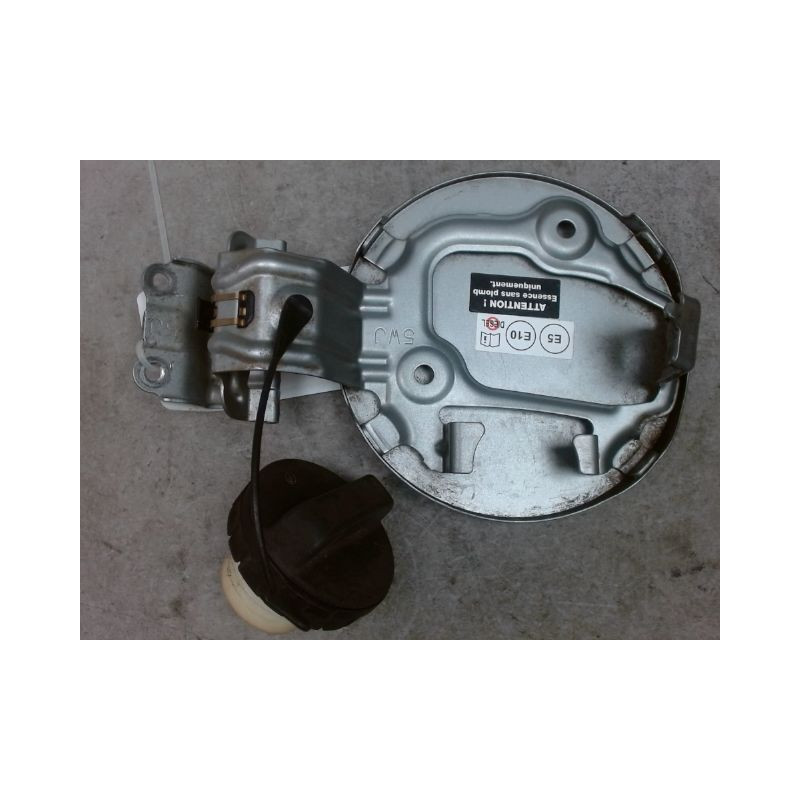 VOLET DE TRAPPE CARBURANT TOYOTA AURIS