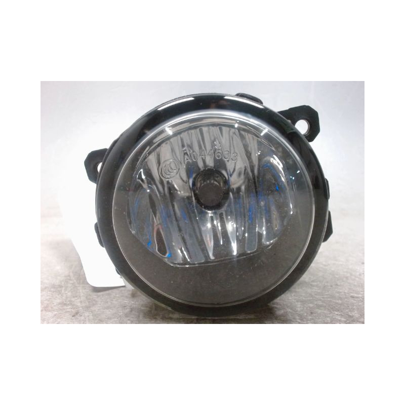 PHARE ANTIBROUILLARD AVANT DROIT PEUGEOT PARTNER