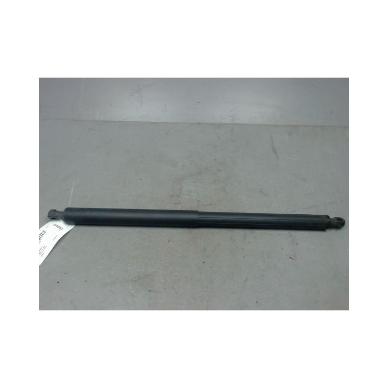 VERIN HAYON G B.M.W. SERIE 2