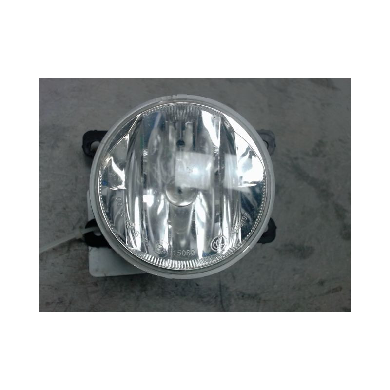 PHARE ANTIBROUILLARD AVANT DROIT PEUGEOT 2008