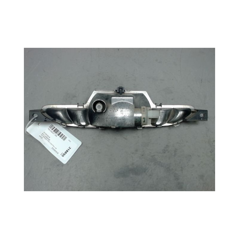 FEU BROUILLARD CENTRAL ARRIERE PEUGEOT 208