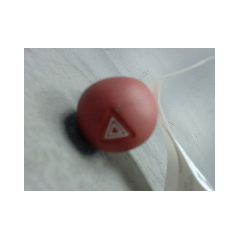 BOUTON DE WARNING RENAULT TWINGO PH.3 2000-2007