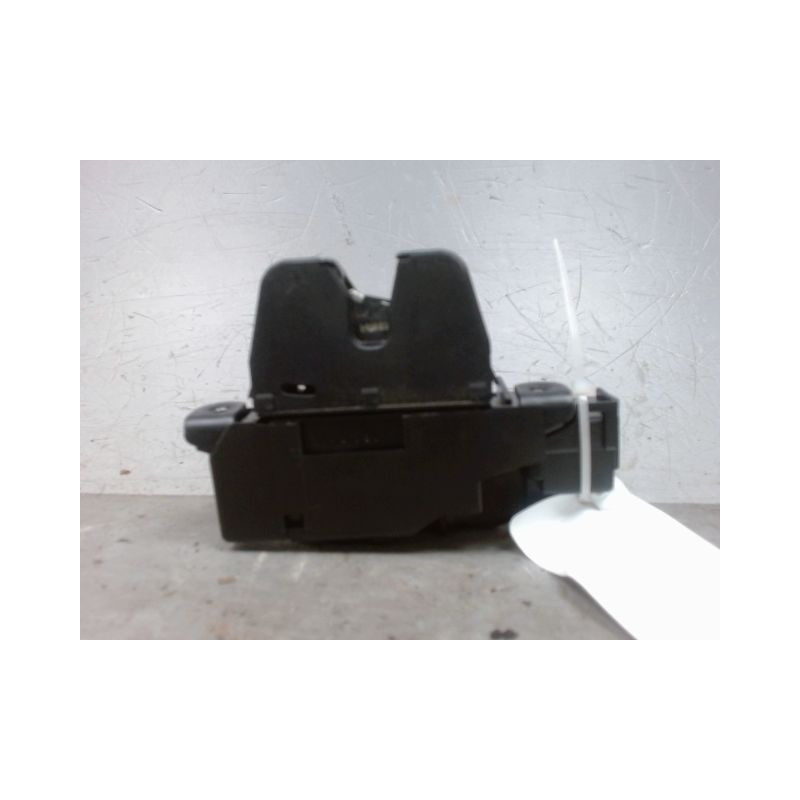 SERRURE HAYON  CITROEN C4 2010-