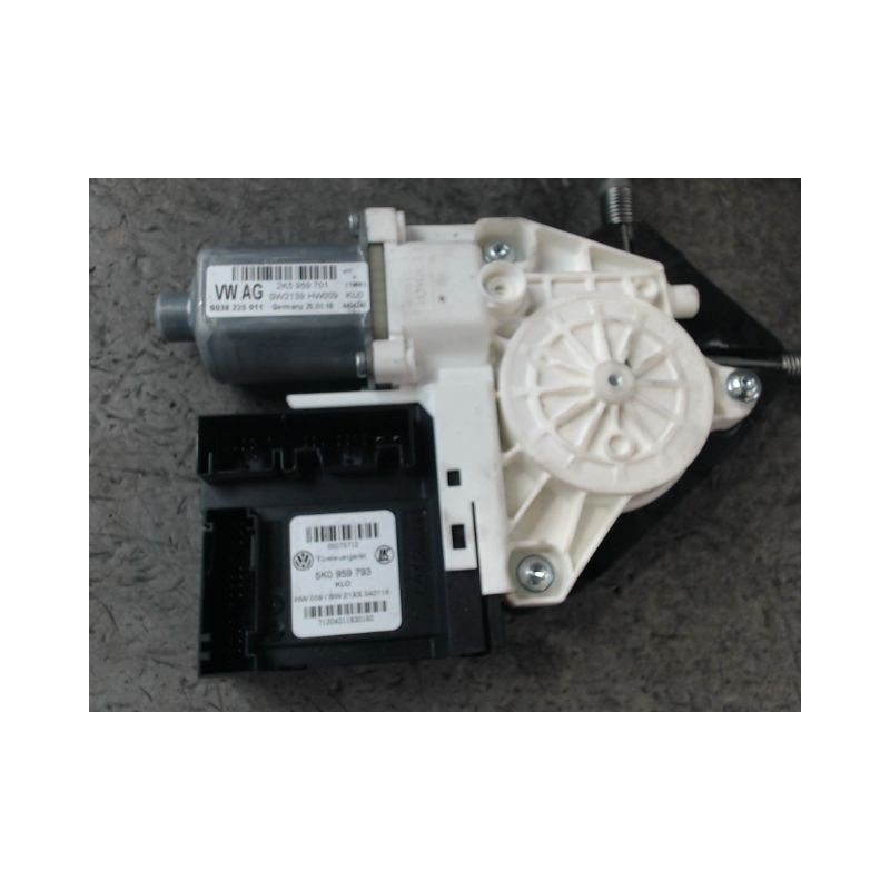 MECANISME+MOTEUR LEVE-GLACE AVANT GAUCHE VOLKSWAGEN CADDY COMBI 2004-