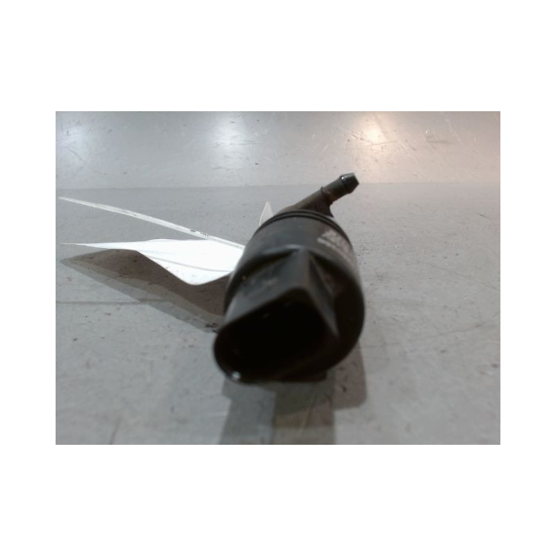POMPE LAVE-GLACE AVANT SUZUKI SWIFT