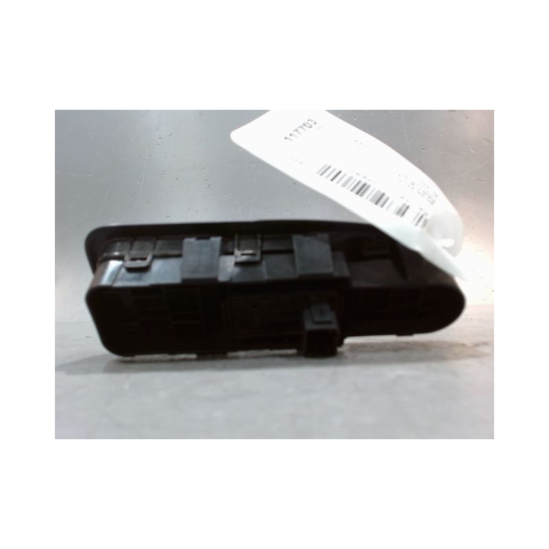 COMMANDE LEVE-GLACE PORTE AVD PEUGEOT EXPERT