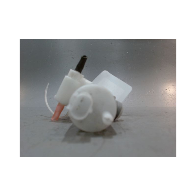 POMPE LAVE-GLACE AVANT NISSAN JUKE