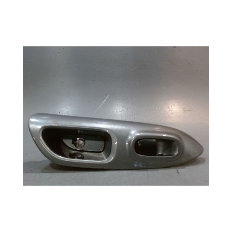 COMMANDE LEVE-GLACE PORTE ARD NISSAN JUKE