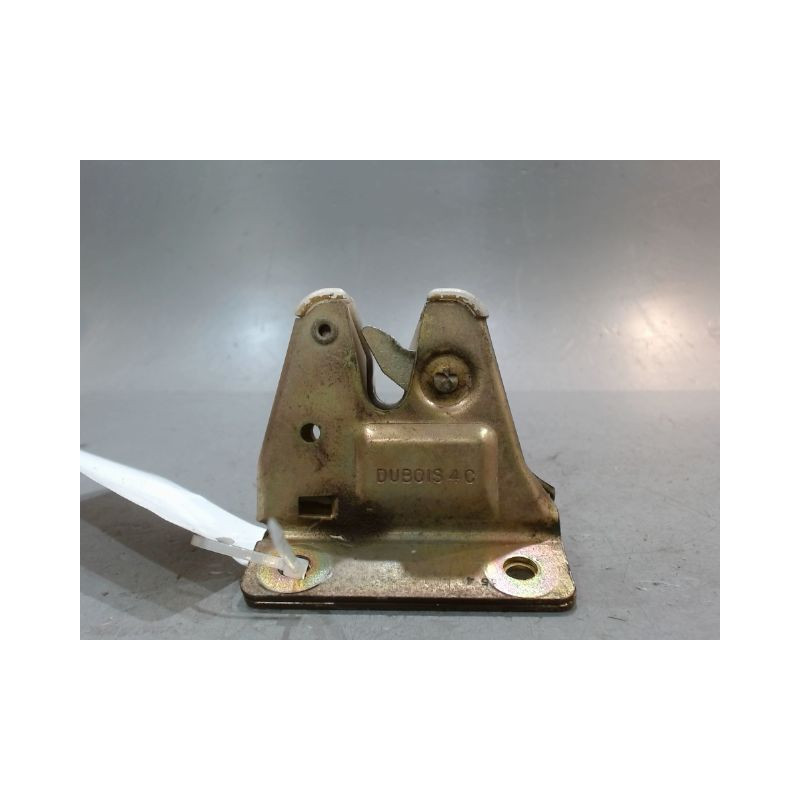 SERRURE HAYON  PEUGEOT 205