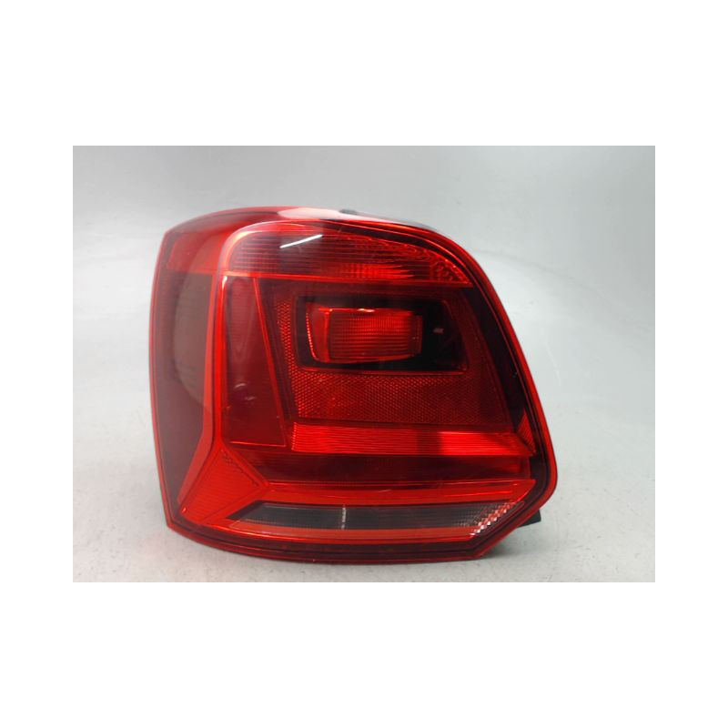 FEU ARRIERE GAUCHE  VOLKSWAGEN POLO V Phase 1 (6R) 2009-...
