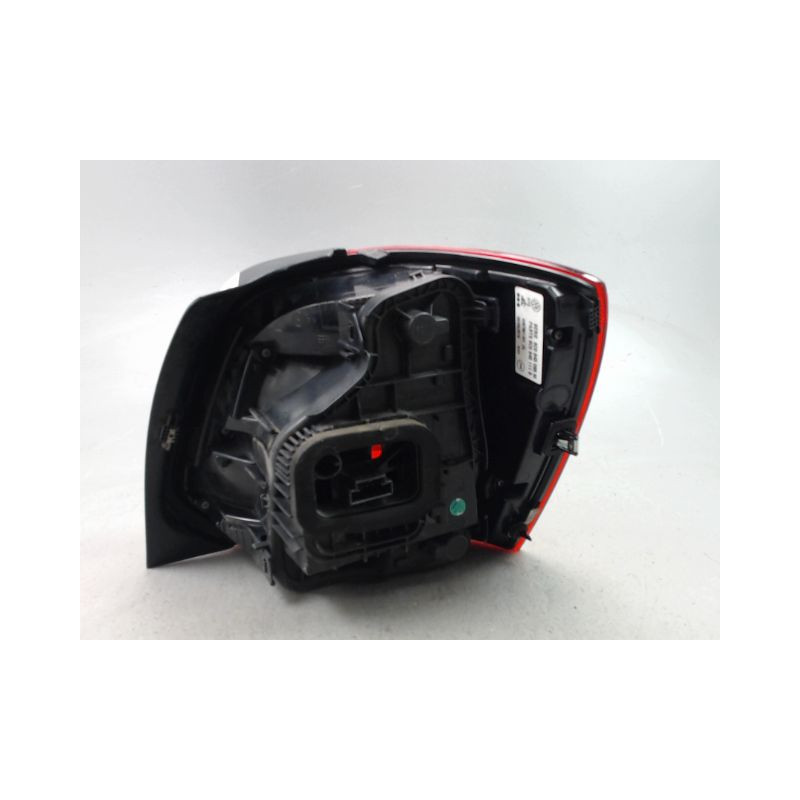 FEU ARRIERE GAUCHE  VOLKSWAGEN POLO V Phase 1 (6R) 2009-...